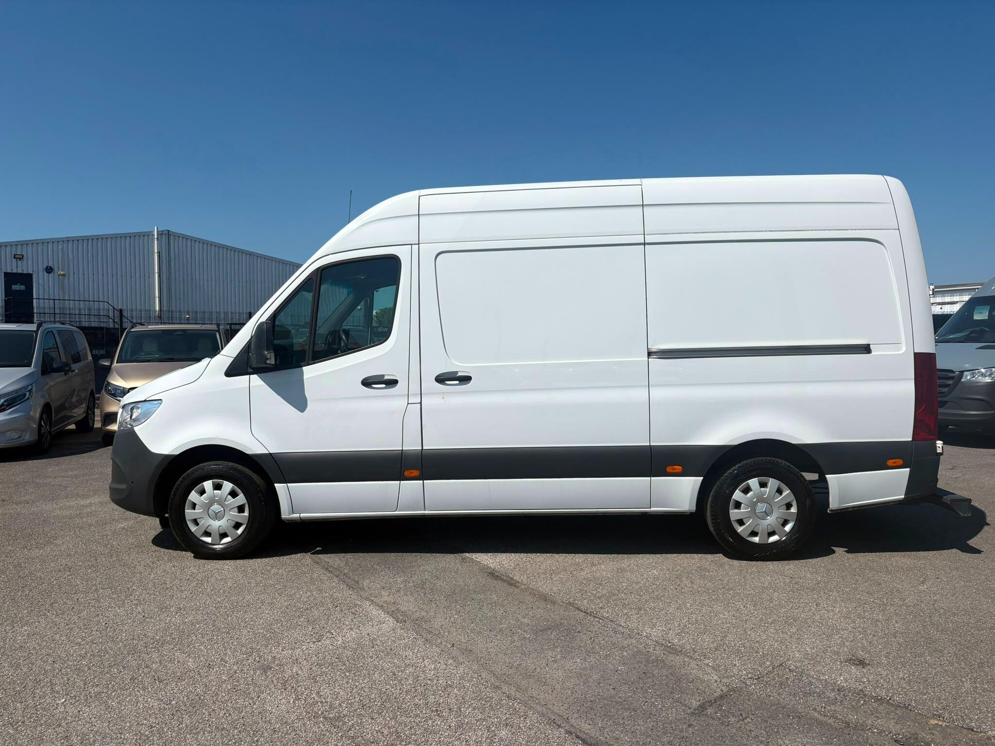 Mercedes-Benz Sprinter